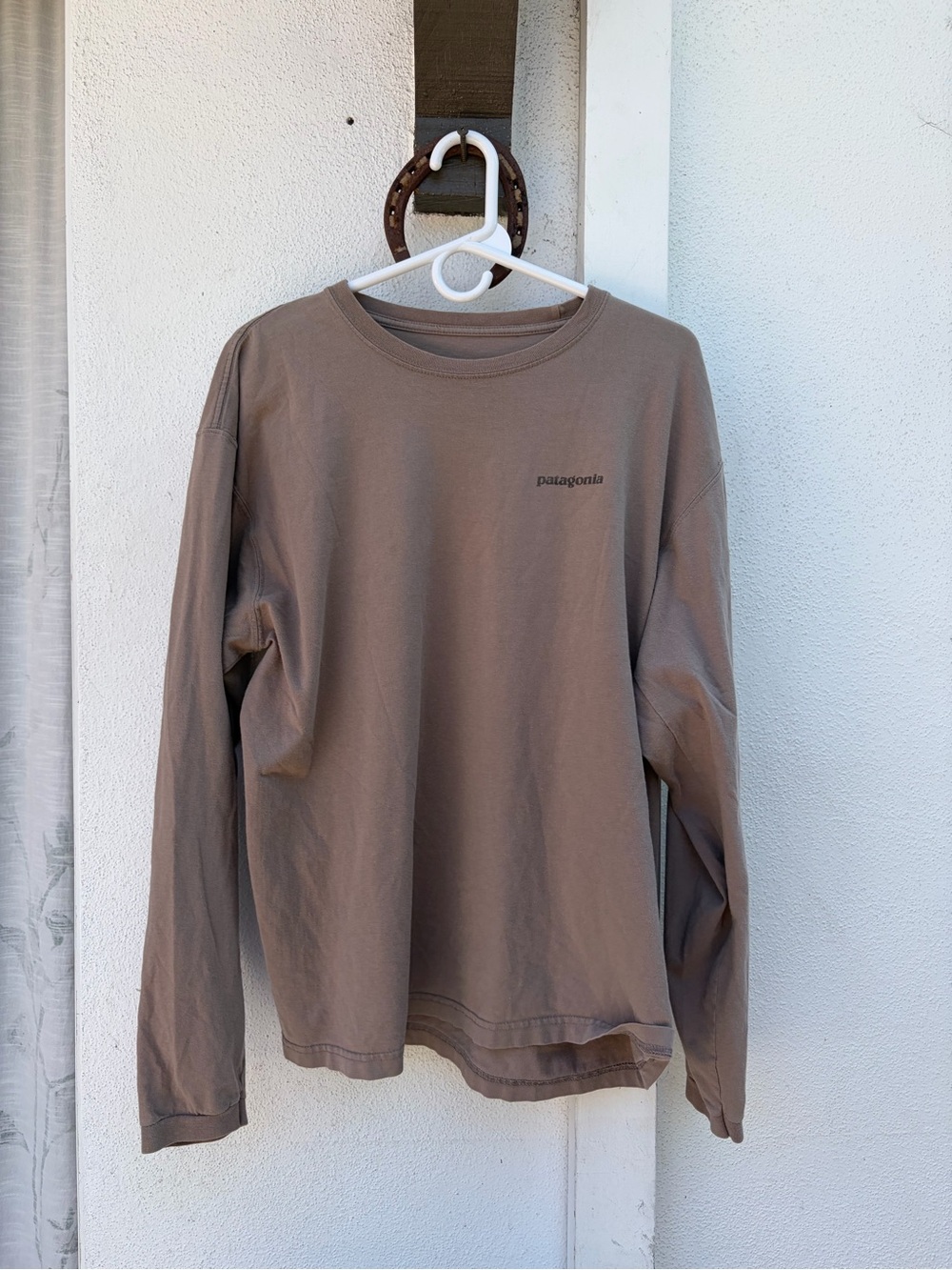 Men's Patagonia Great Pacific Iron Works Organic Cotton Longsleeve T-Shirt  (L)